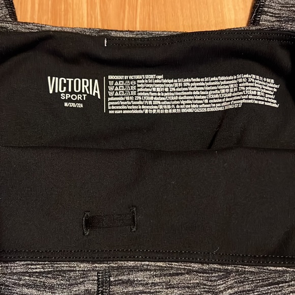 ๐ฅ $5 with any bundle! ๐ฅ Knockout by Victoriaโs Secret capri, size M - Picture 3 of 4